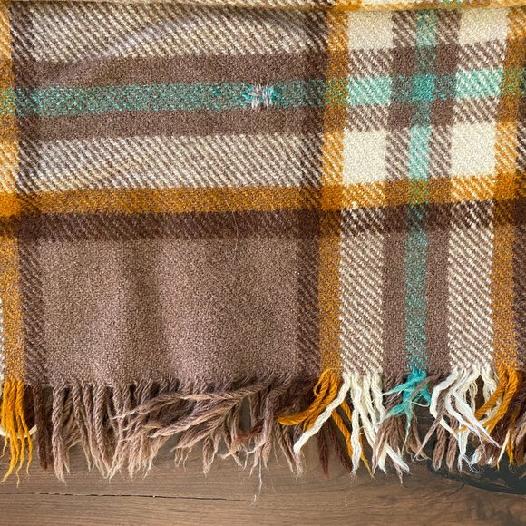 Vintage 100% Wool Blanket - Picture 2 of 2